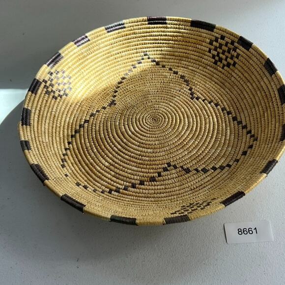 Vintage Tribal Coil Raffia Woven Basket Bowl 12.5" - Picture 8 of 8